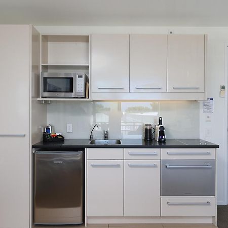 Palazzo Motor Lodge Нелсън Екстериор снимка A kitchen in a hotel