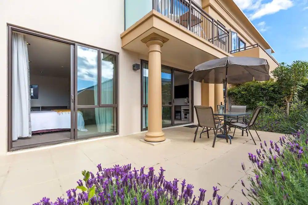 Palazzo Motor Lodge Нелсън Екстериор снимка A patio