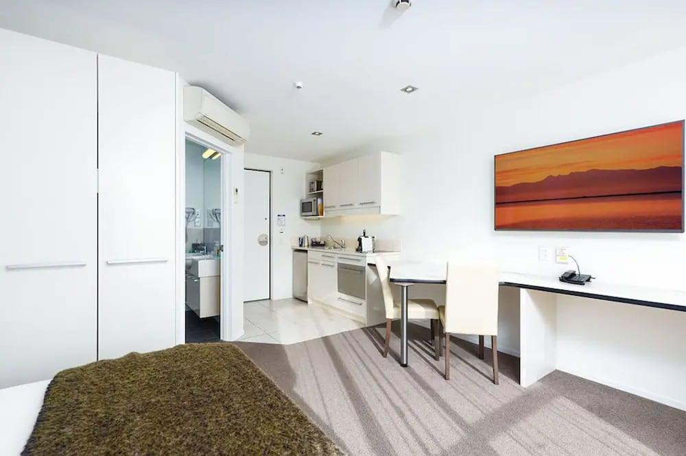 Palazzo Motor Lodge Нелсън Екстериор снимка A typical studio apartment